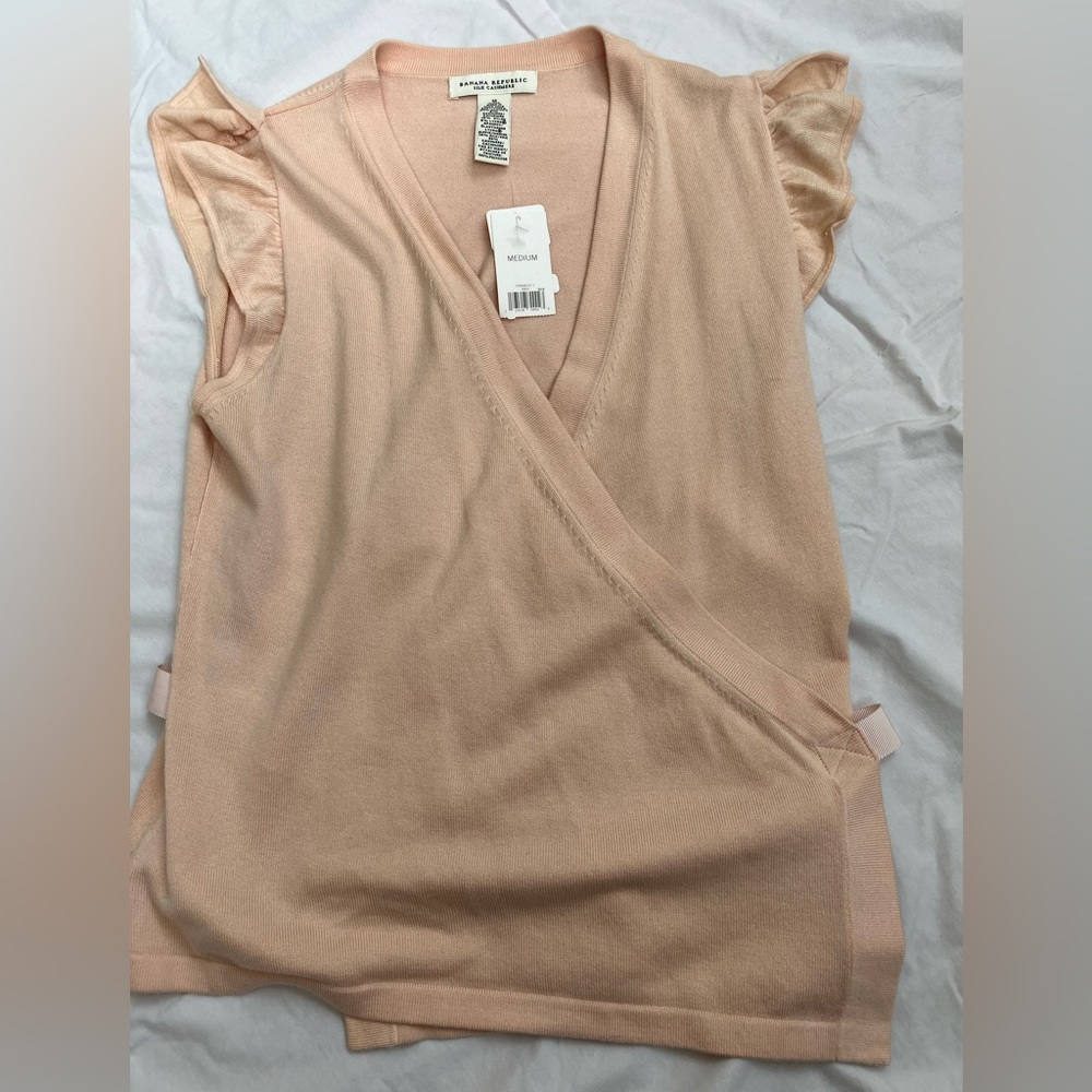 NWT peach Banana Republic wrap around cashmere sweater